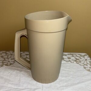 Tan Tupperware Pitcher Half‎ Gallon 2-Quart 800 USA 70's No Lid Vintage